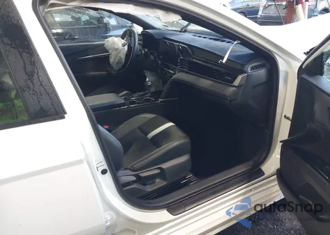 2025 Toyota Camry Se from USA, damaged, VIN 4T1DAACK1SU053069